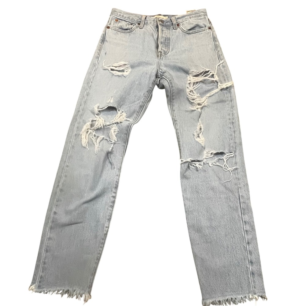 Levis Premium Wedgie Straight Distressed Jeans Light Wash Blue Size 26 Raw Hem - Picture 1 of 9